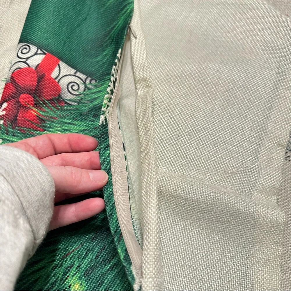 Festive Holiday Christmas Pillow Covers Set of 6 (no inserts)‎ 17.25” Square NEW